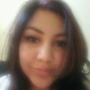 Meet your Posher, Gabriela